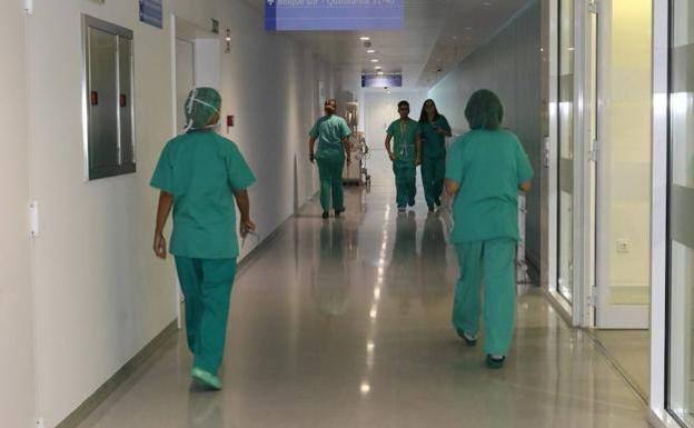 Se elevan a 248 los sanitarios contagiados de covid en Burgos en la última semana