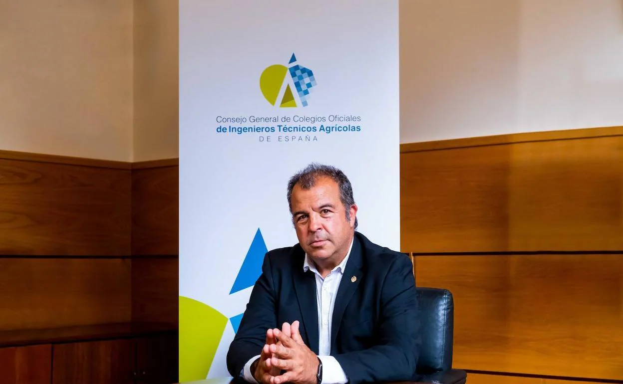 Carlos Gutiérrez, nuevo presidente del Consejo de Ingenieros Técnicos Agrícolas. 