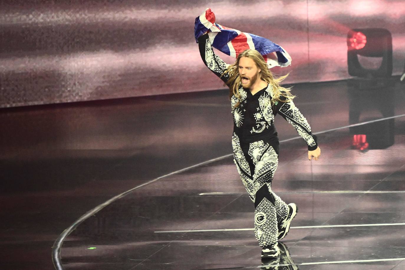 Sam Ryder, durante su intervención en Eurovisión. 