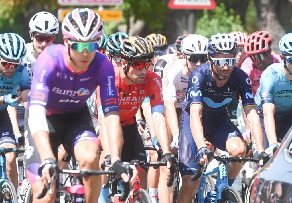 Fotos: Buitrago se enfunda el primer maillot de la Vuelta a Burgos