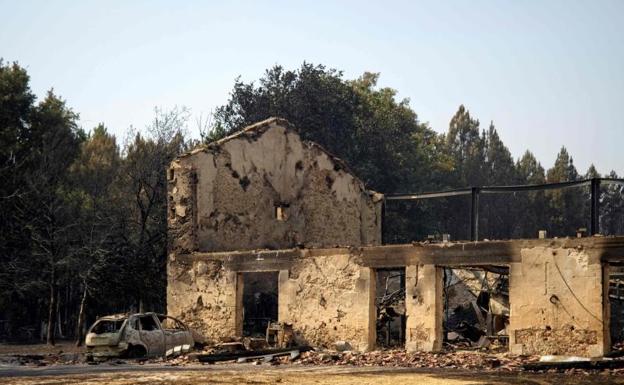 16 casas fueron pasto del fuego en la localidad de Belin-Béliet.