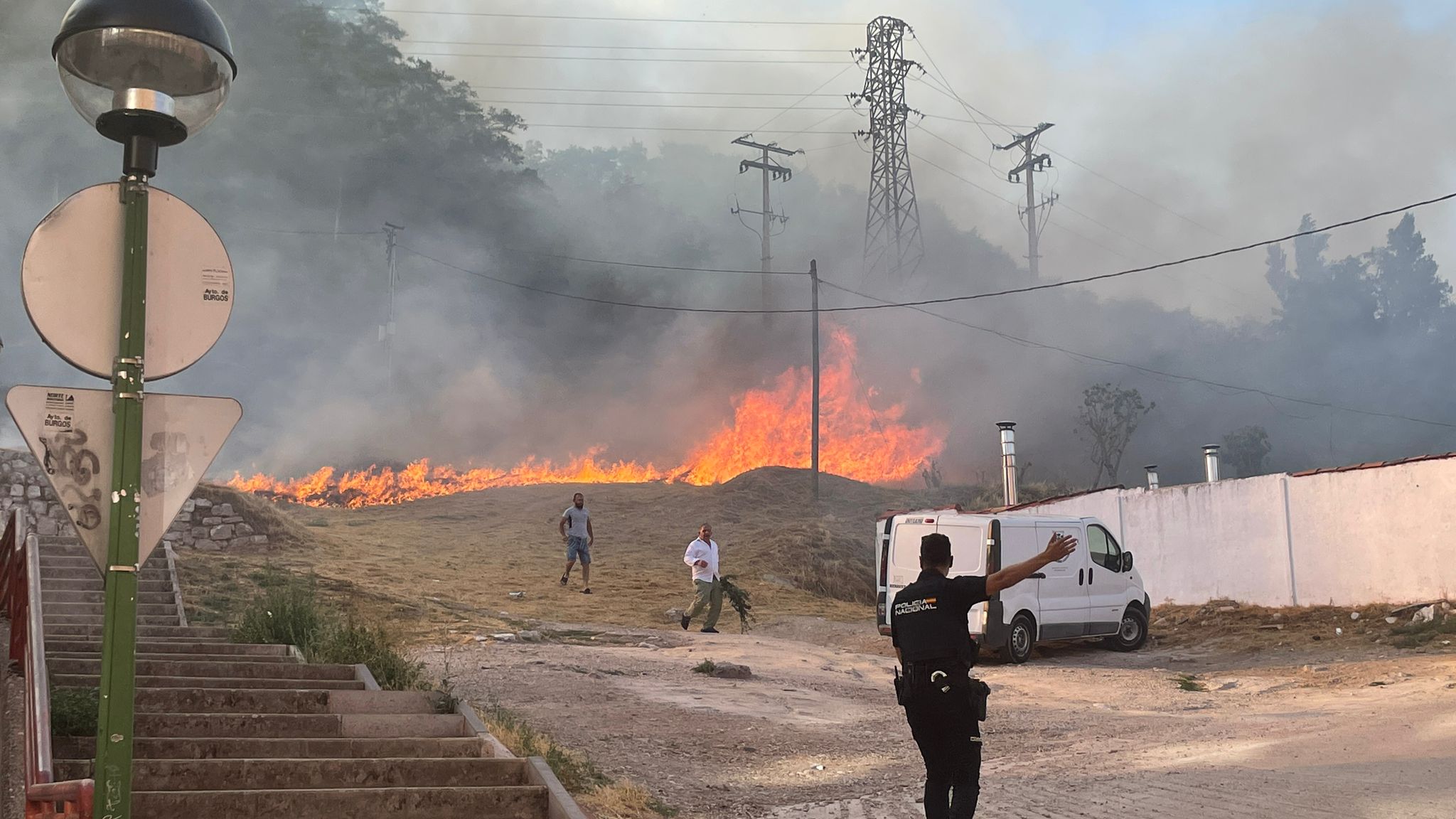 Fotos: Incendio en el Parque del Castillo de Burgos