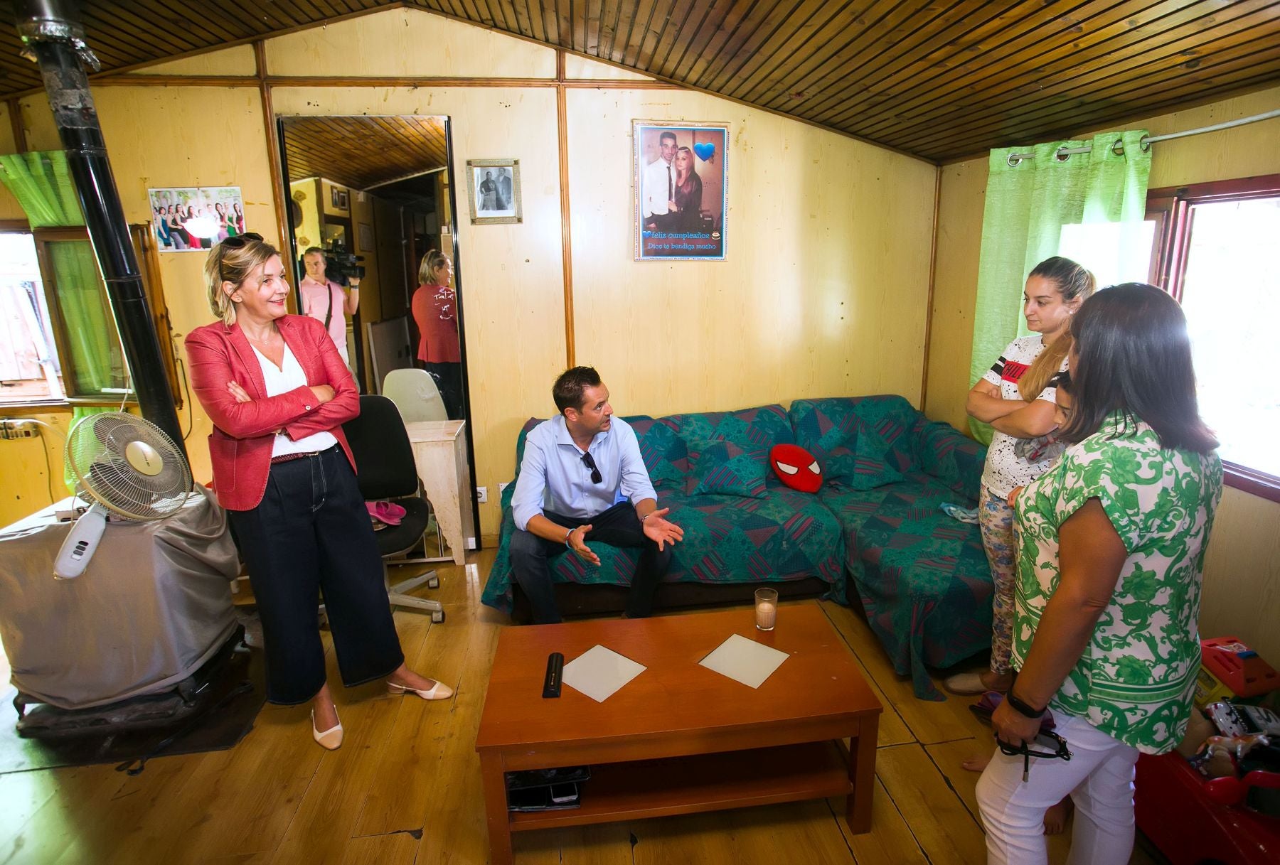 Fotos: El alcaolde de Burgos visita el poblado de El Encuentro