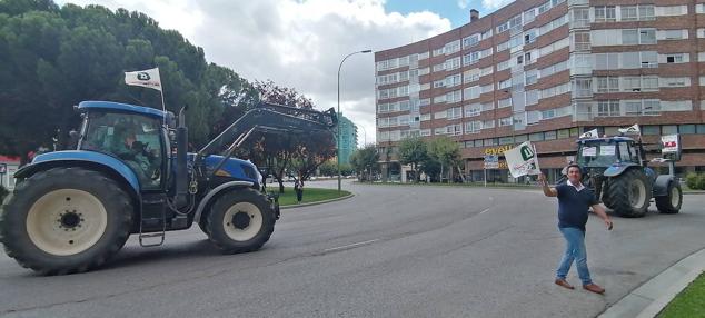 Fotos: Agricultores y ganaderos de Burgos protestan ante la crisis del sector