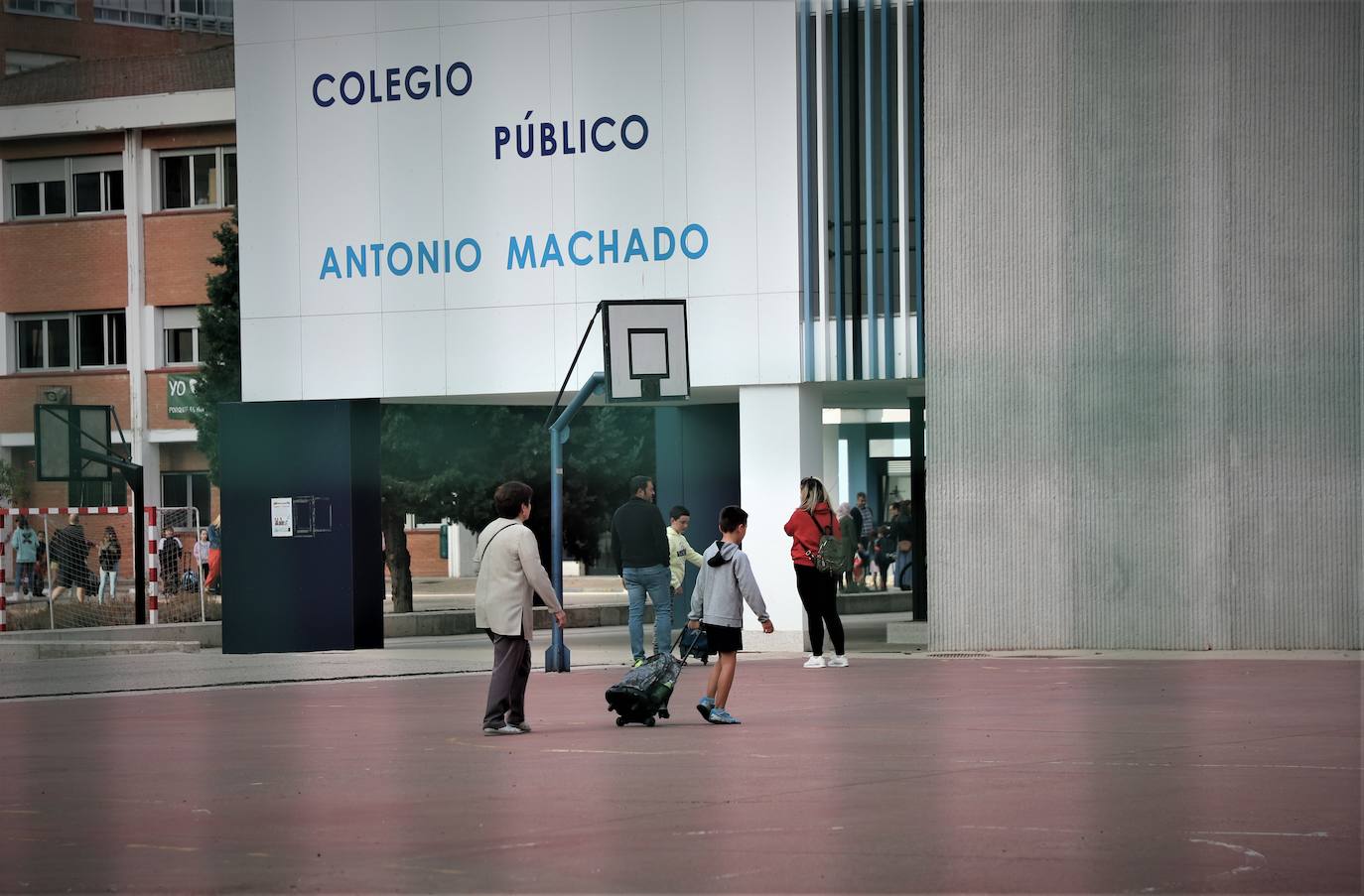 El regreso al colegio se ha desarrollado con normalidad en la provincia de Burgos. 