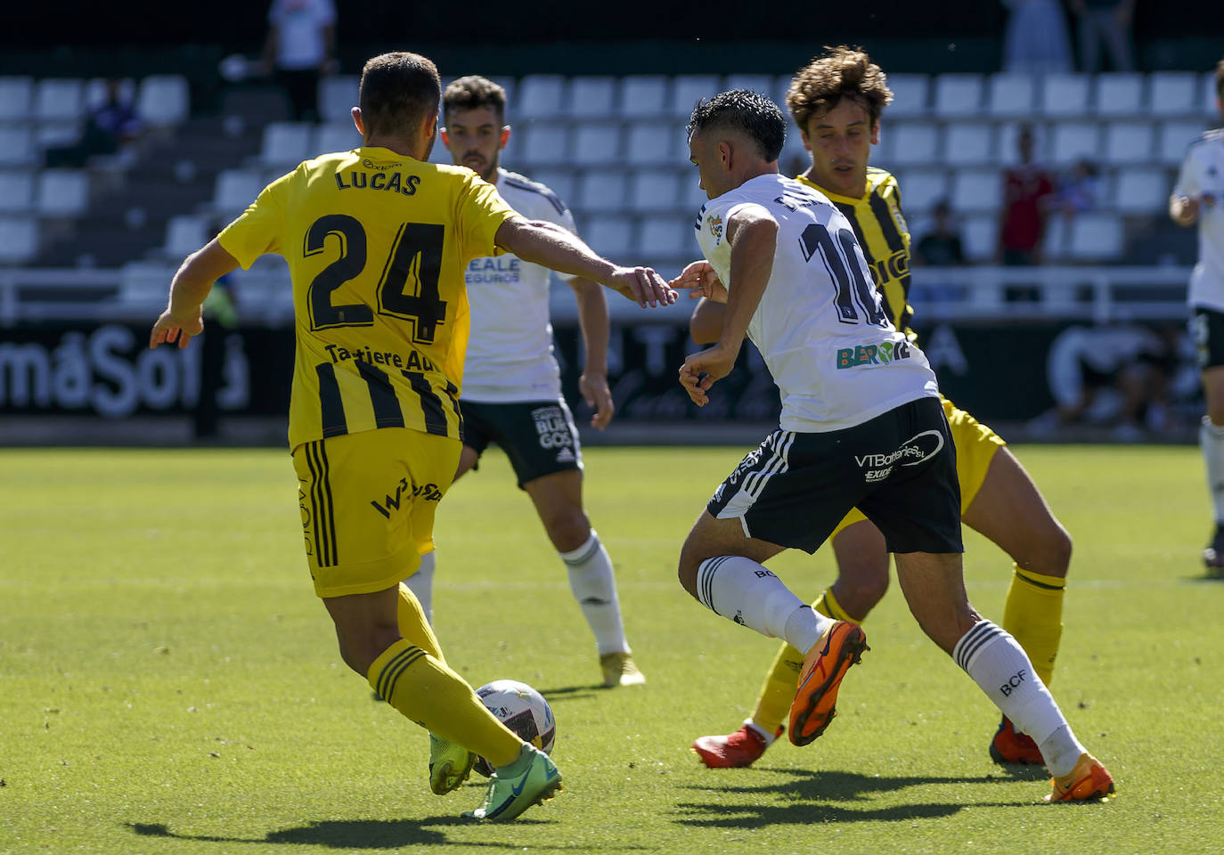 Fotos: El Burgos CF - Real Oviedo, en imágenes