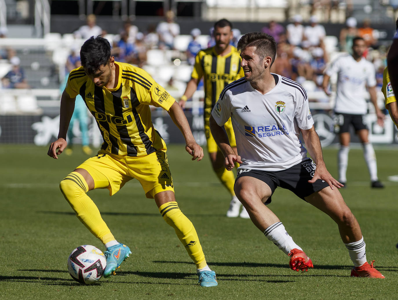 Fotos: El Burgos CF - Real Oviedo, en imágenes