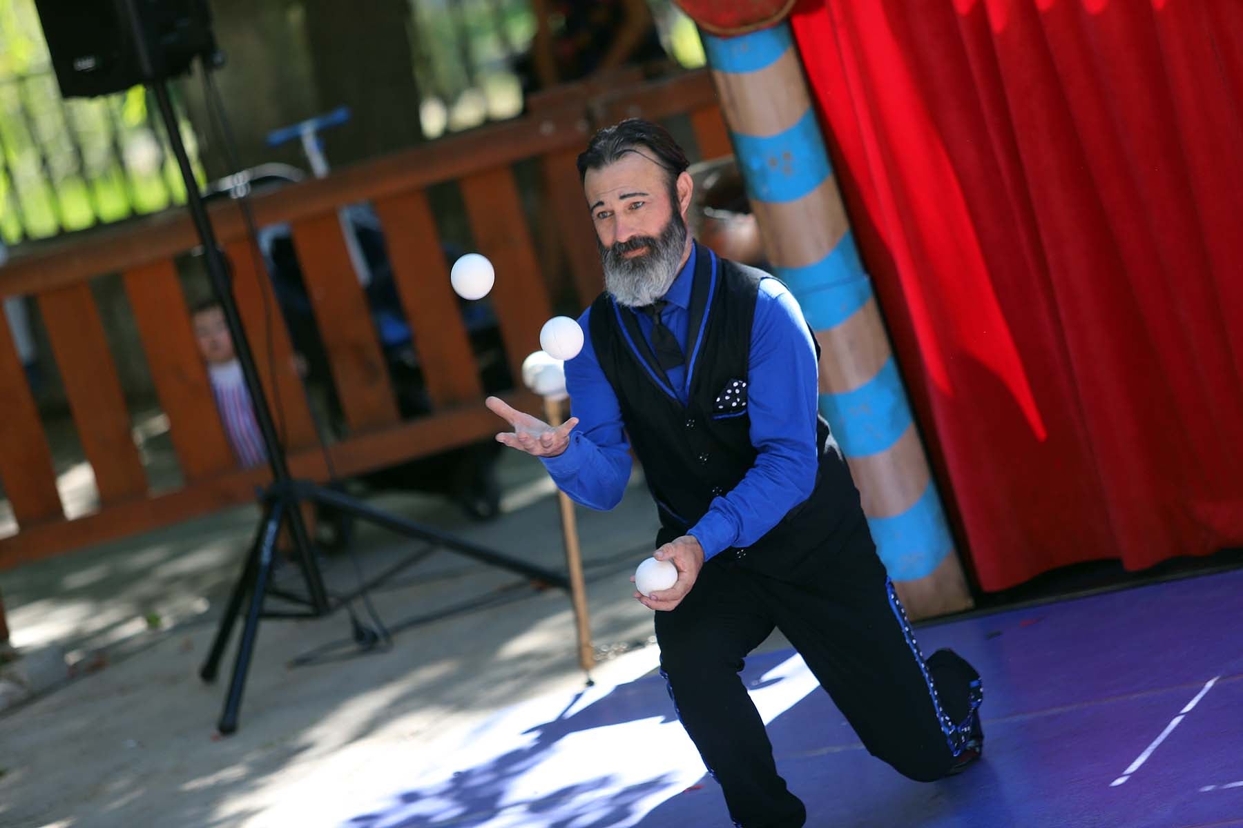 Fotos: El teatro toma la calle de Burgos