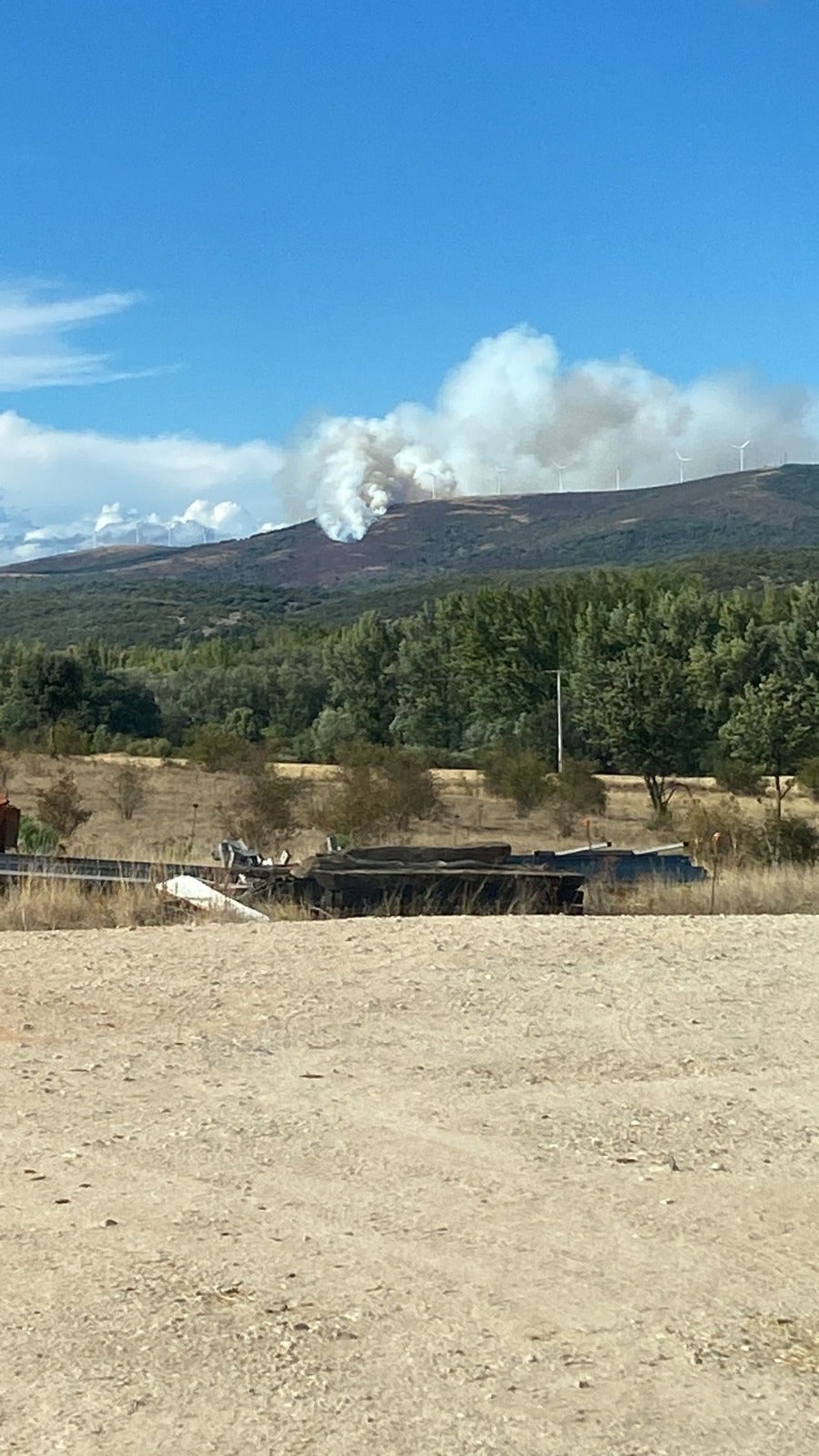 Fotos: Incendio en Mazueco de Lara