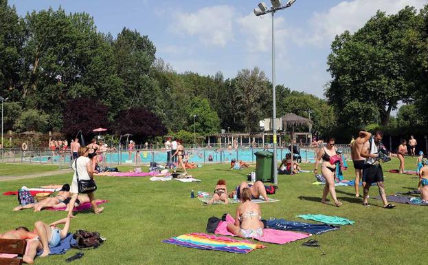 Las piscinas de Burgos han recibido 220.000 usuarios este verano