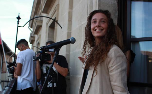 Adriana Nanclares en el homenaje que ha recibido en Miranda de Ebro.