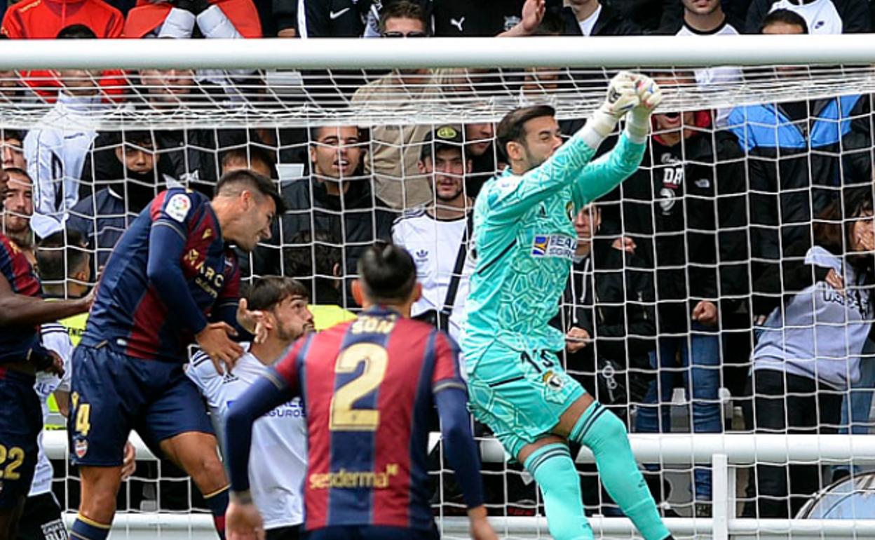 José Antonio Caro ha encadenado 630 minutos sin recibir un gol. 