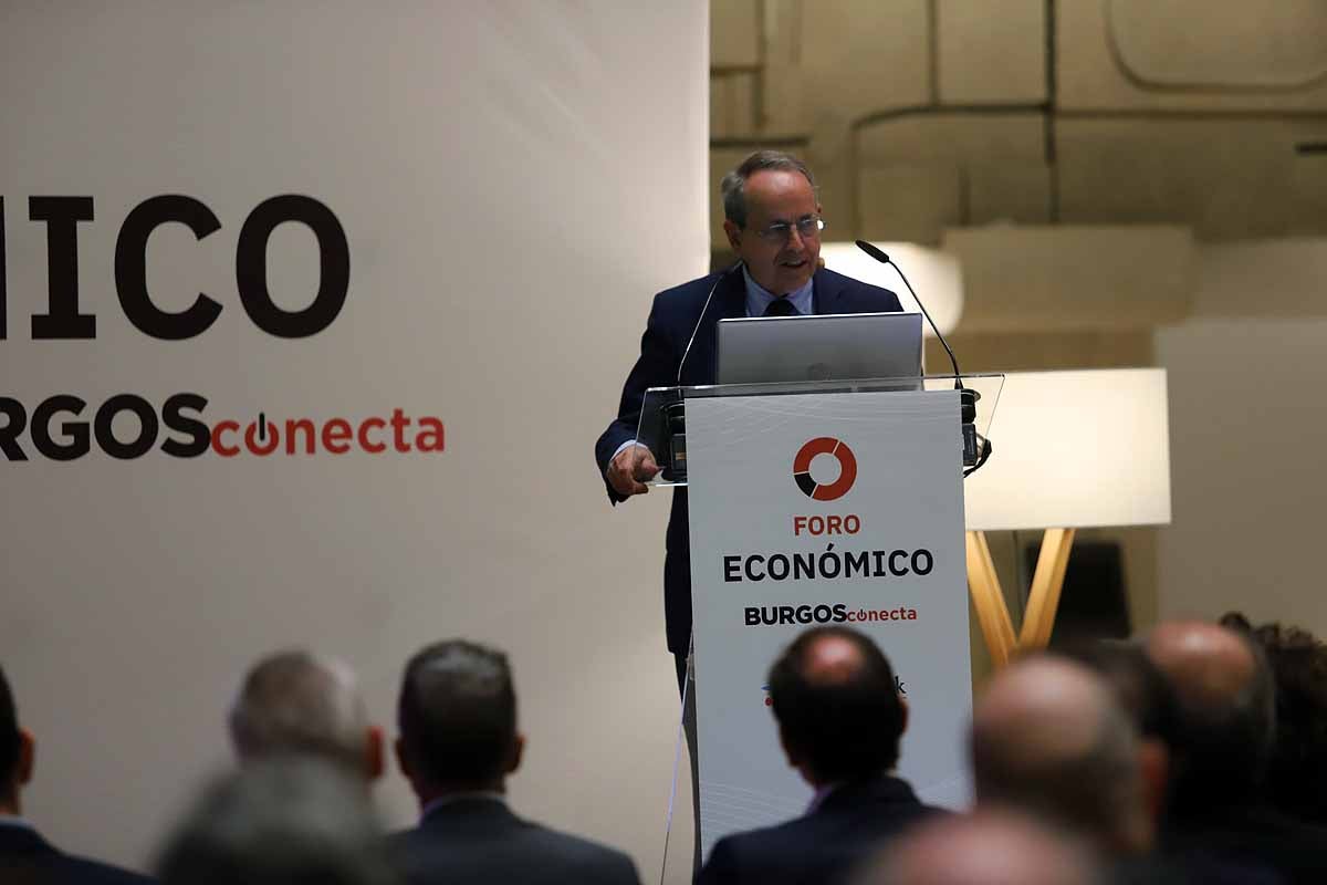 Fotos: Juan José Toribio, prestigioso y reconocido economista participa en el primer Foro Económico de BURGOSconecta