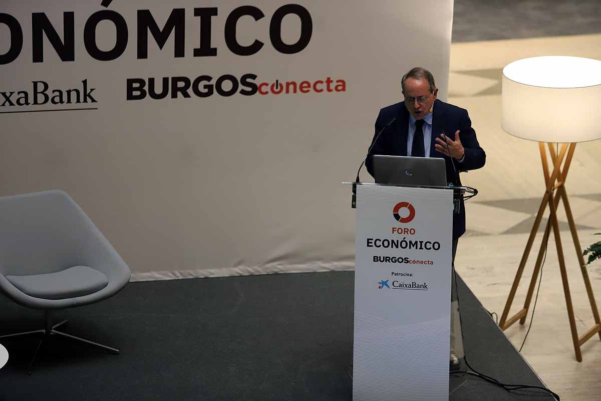 Fotos: Juan José Toribio, prestigioso y reconocido economista participa en el primer Foro Económico de BURGOSconecta