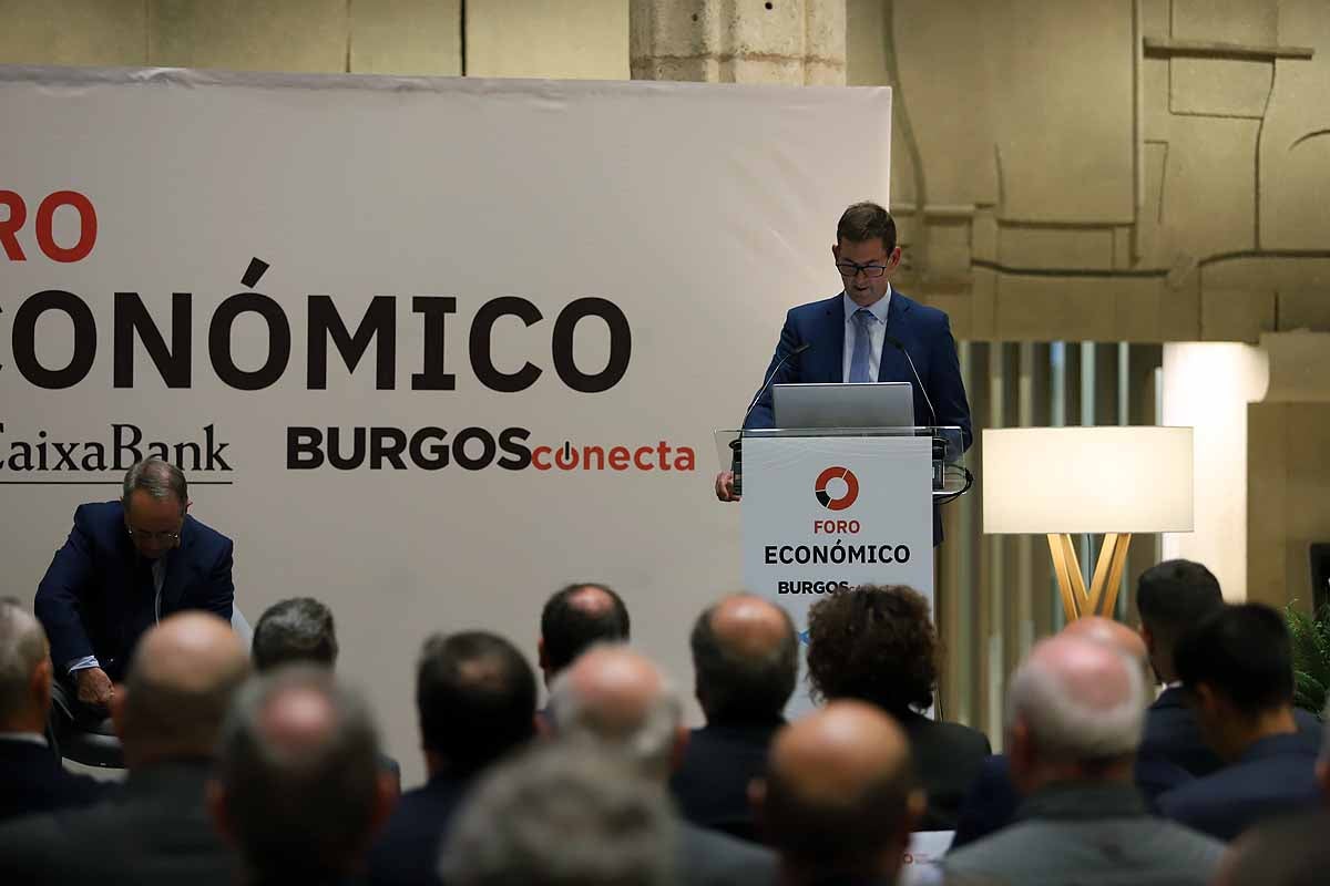 Fotos: Juan José Toribio, prestigioso y reconocido economista participa en el primer Foro Económico de BURGOSconecta