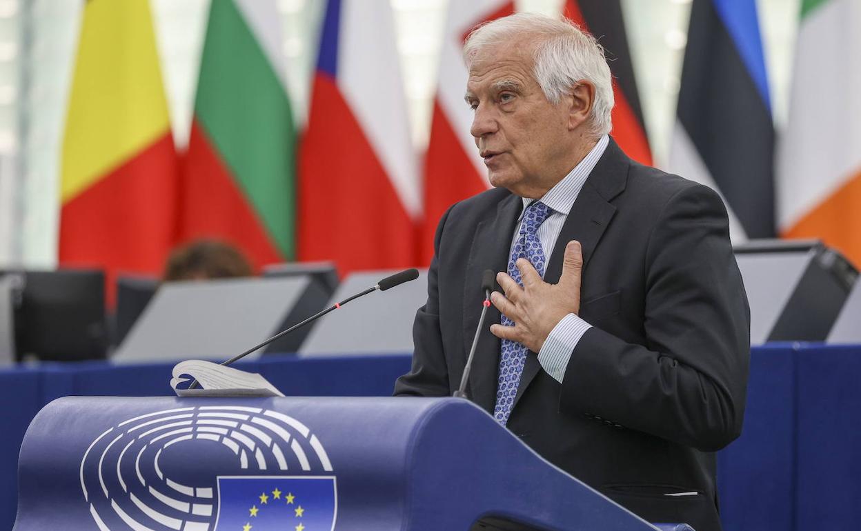 Josep Borrell interviene en el Parlamento Europeo, en Estrasburgo.