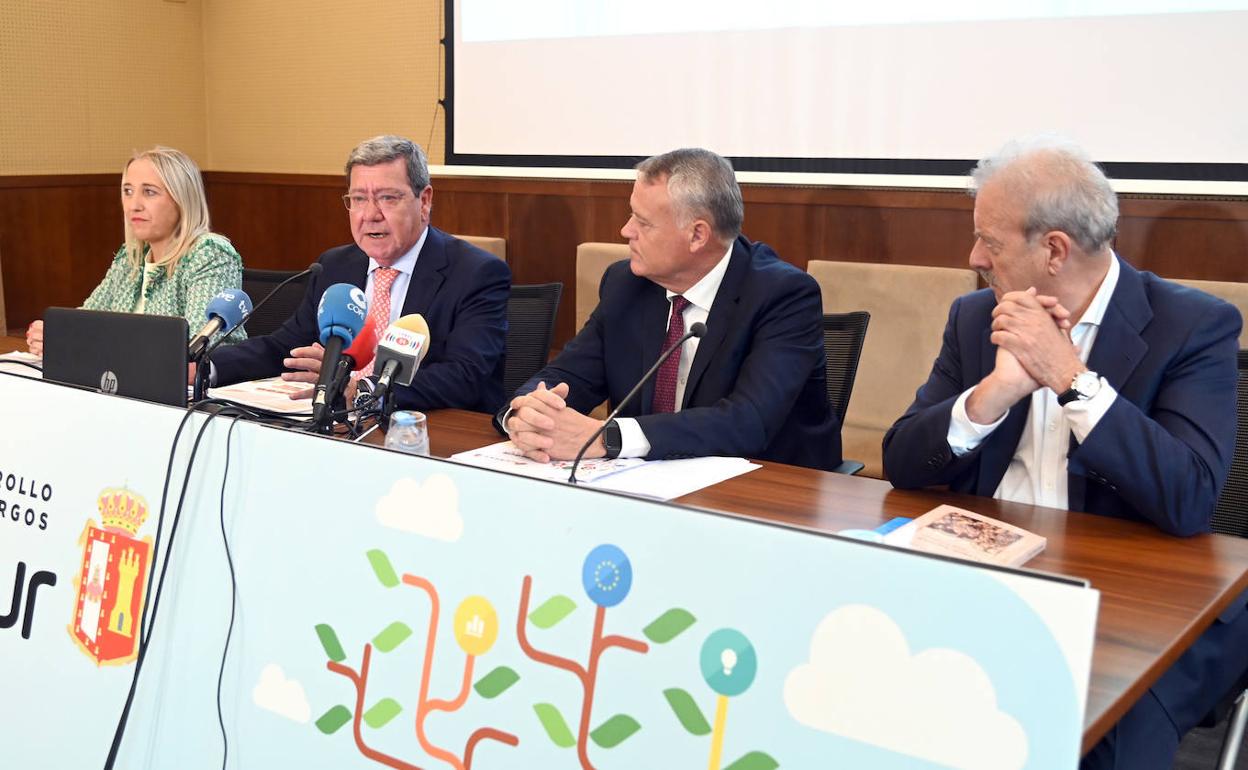 César Rico durante la presentación del Plan. 
