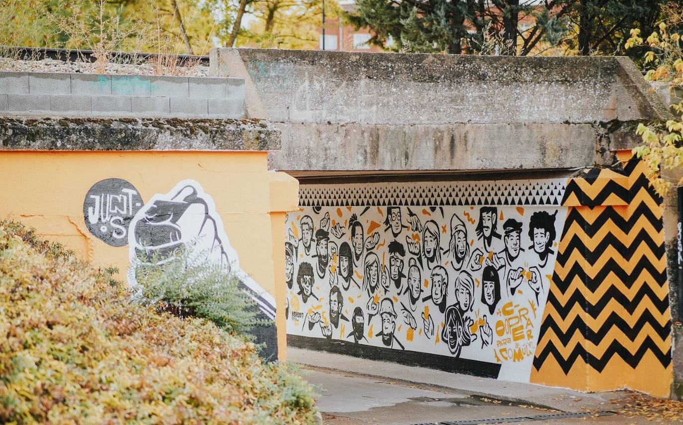 Antes y después de los espacios repintados con murales de 'Acupuntura Urbana'