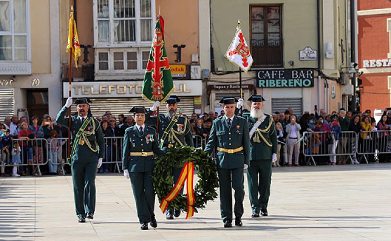 Acto de homenaje a los caídos en el día de la Virgen del Pilar.