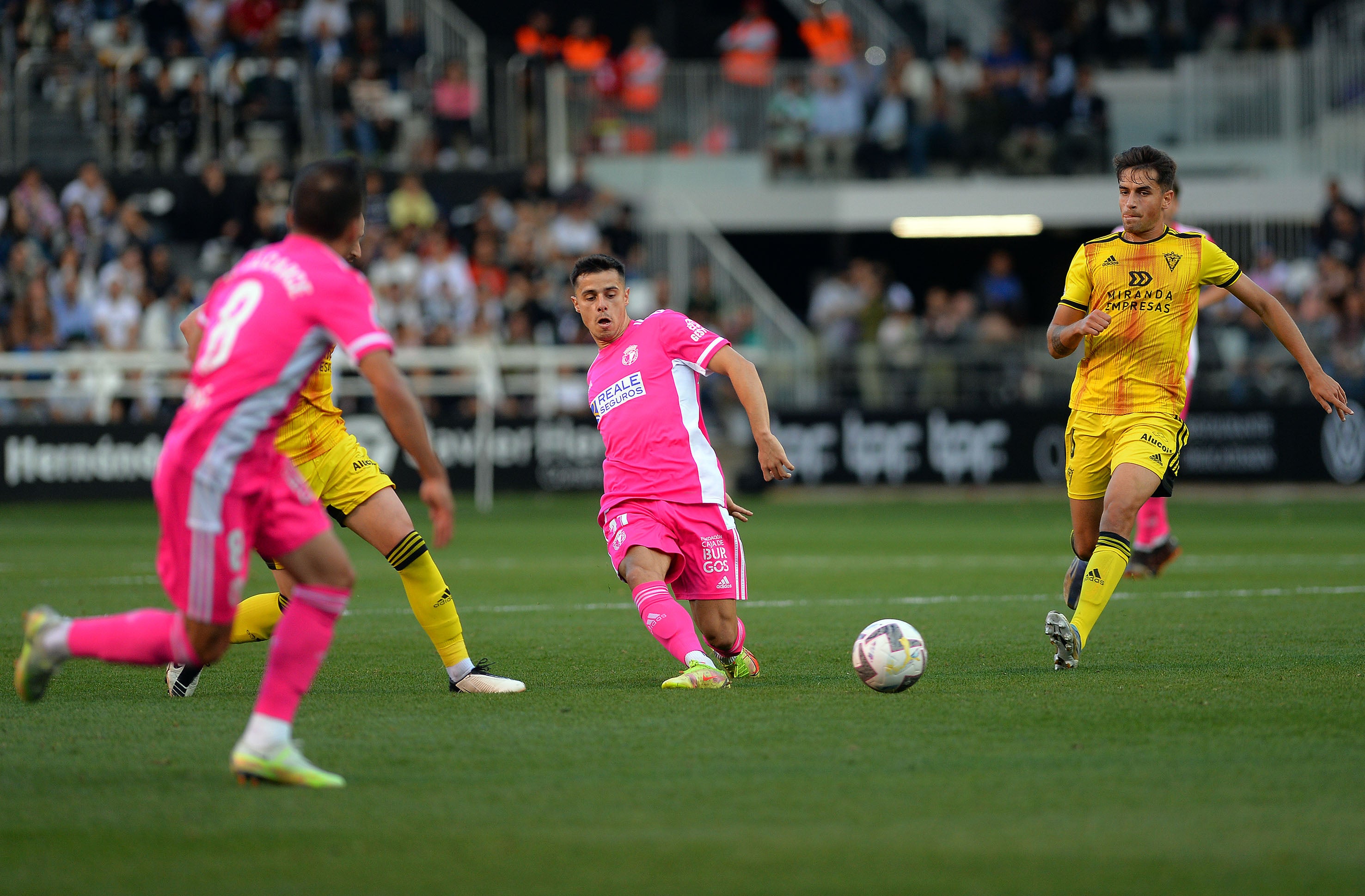 Fotos: Victoria a la épica en el derbi burgalés