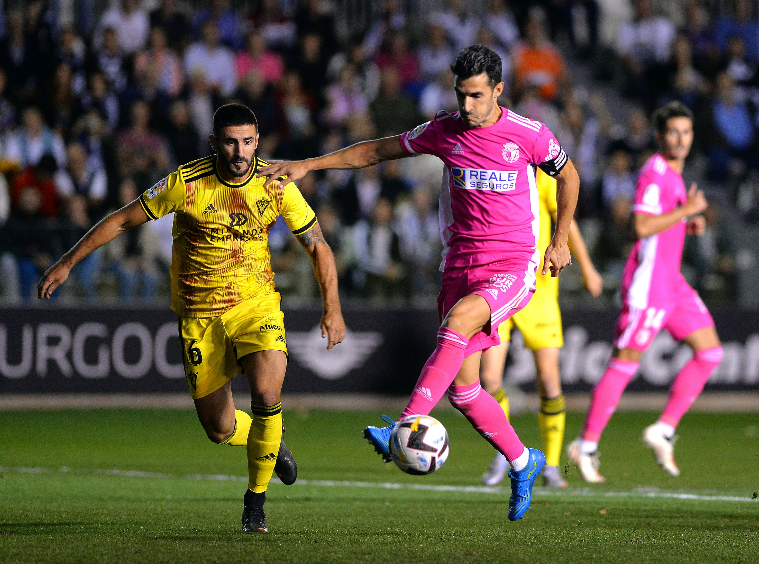 Fotos: Victoria a la épica en el derbi burgalés