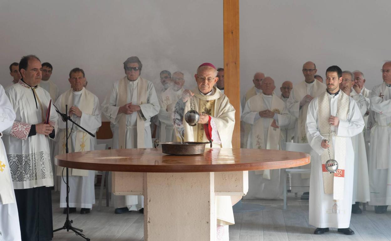 Burgos cuenta con una nueva parroquia dedicada a Juan Pablo II.