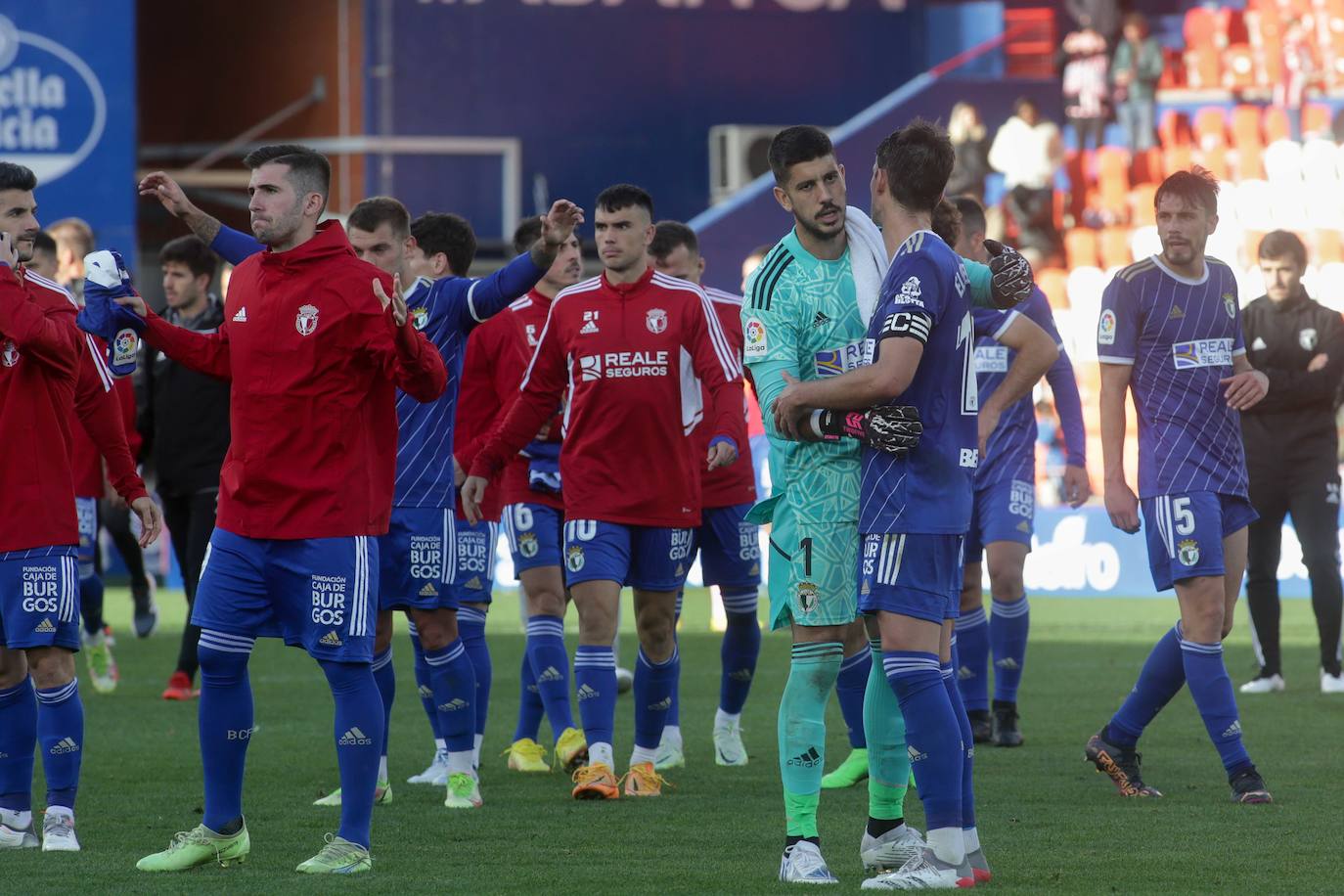 Fotos: El Burgos sufre la primera derrota de la temporada ante el Lugo