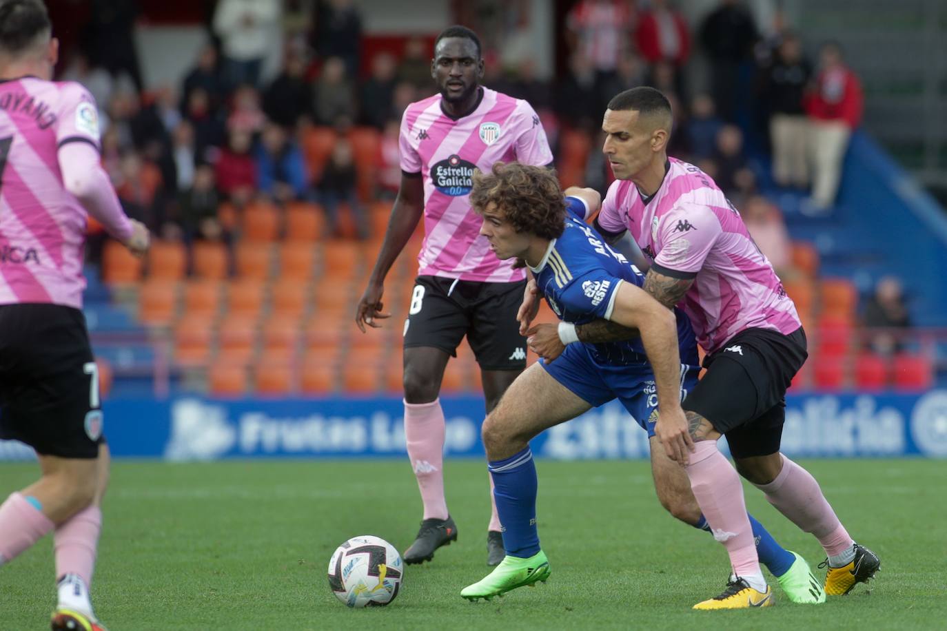 Fotos: El Burgos sufre la primera derrota de la temporada ante el Lugo