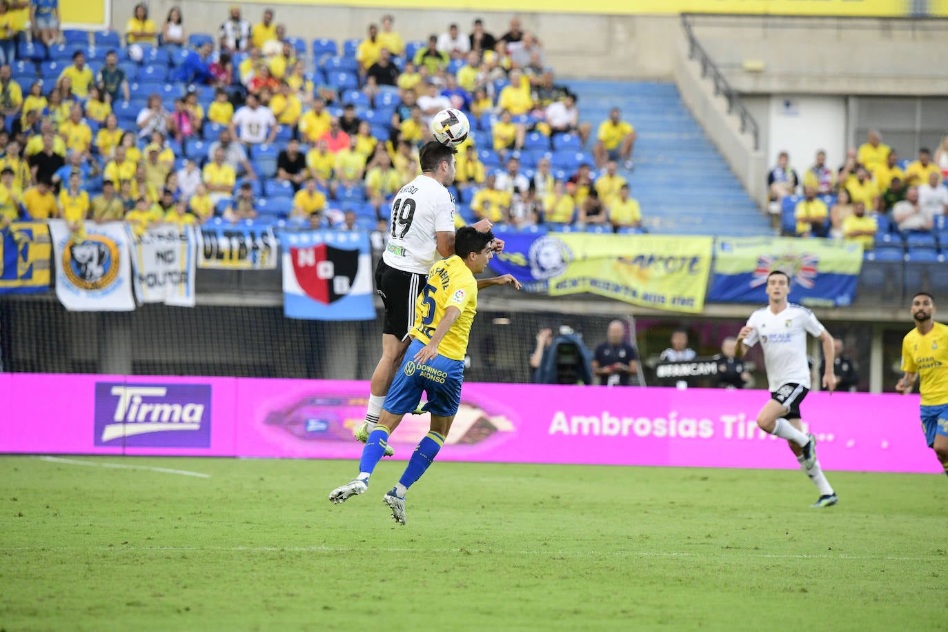 Imágenes de la victoria del Burgos CF ante Las Palmas (0-2) en el estadio de Gran Canaria