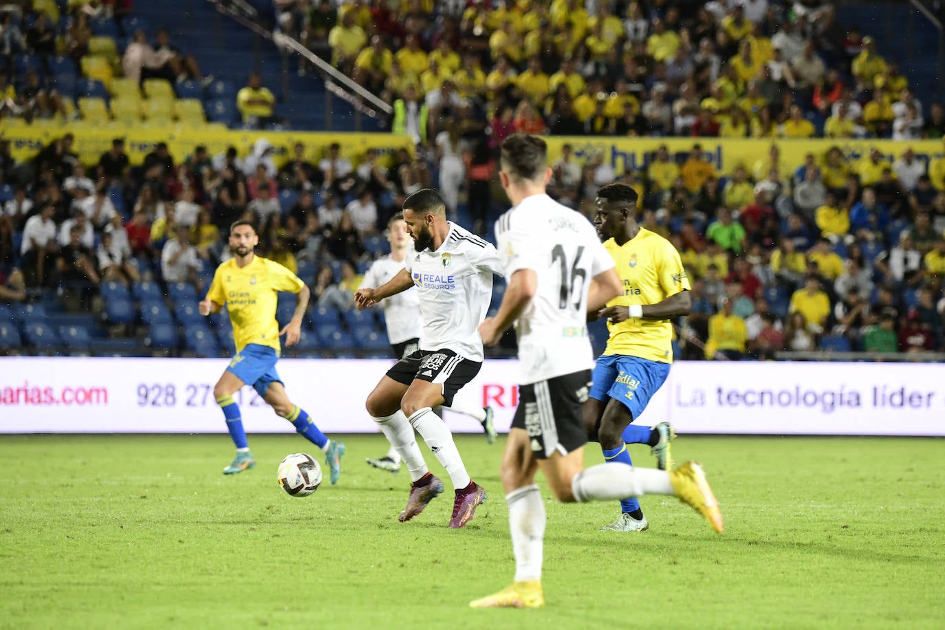 Imágenes de la victoria del Burgos CF ante Las Palmas (0-2) en el estadio de Gran Canaria