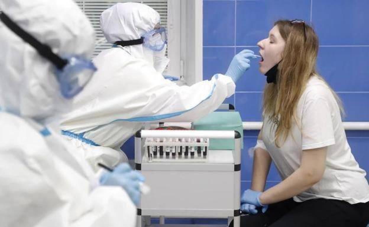 Diez zonas básicas de salud de Burgos están en situación de riesgo alto 