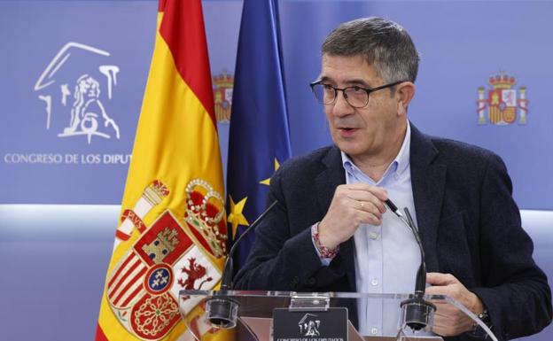 Patxi López comparece en el Congreso. 