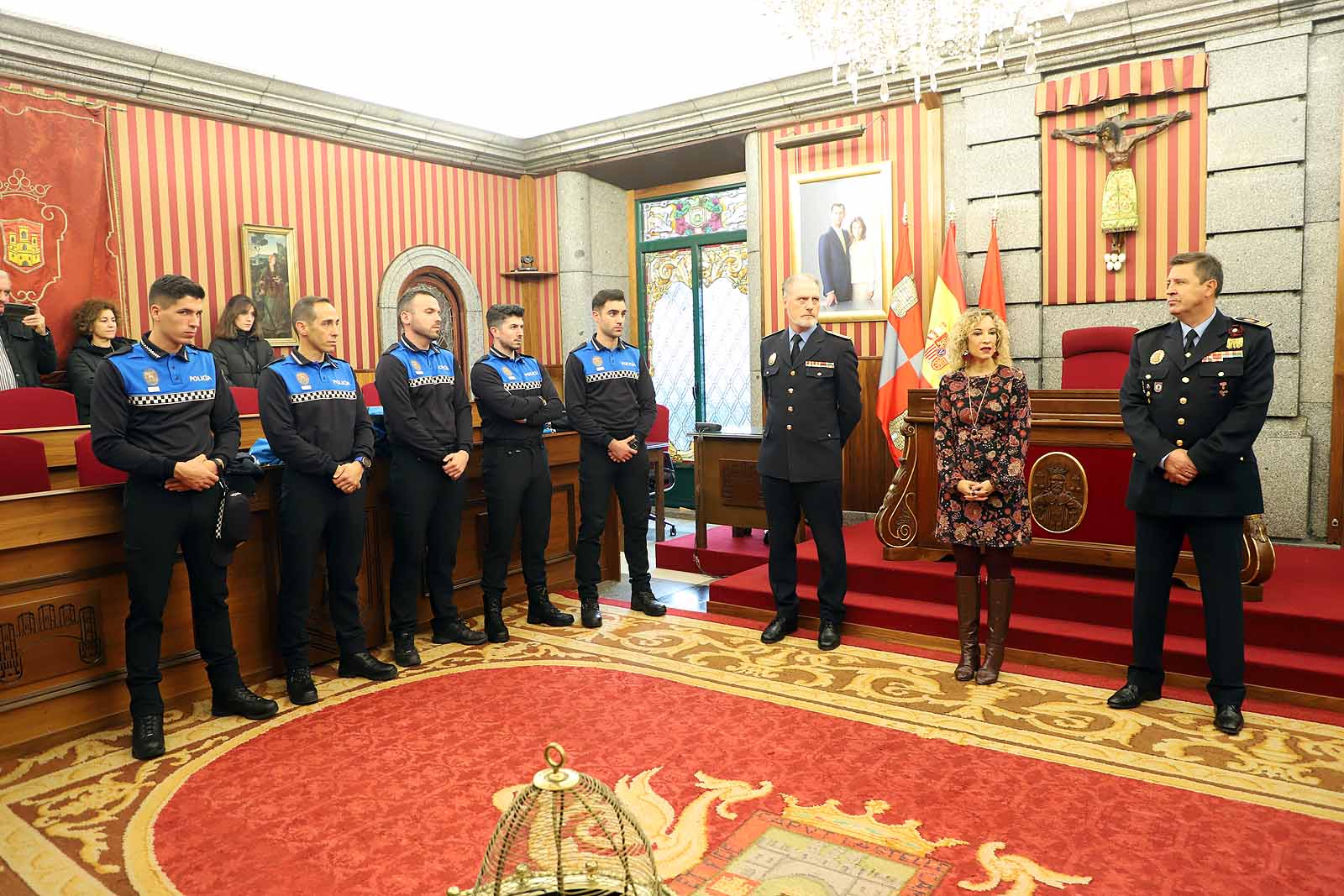 Fotos: 14 nuevos policías velarán por los burgaleses