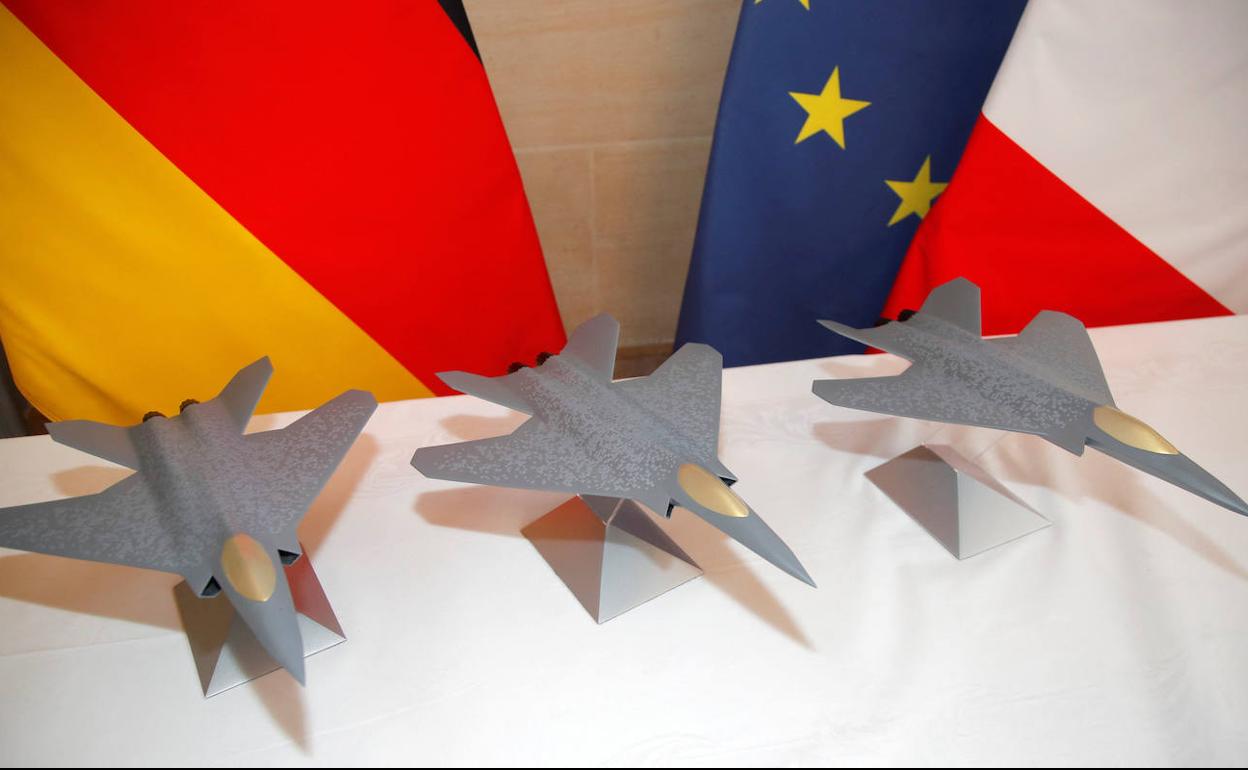 Maqueta a escala del futuro caza europeo. 