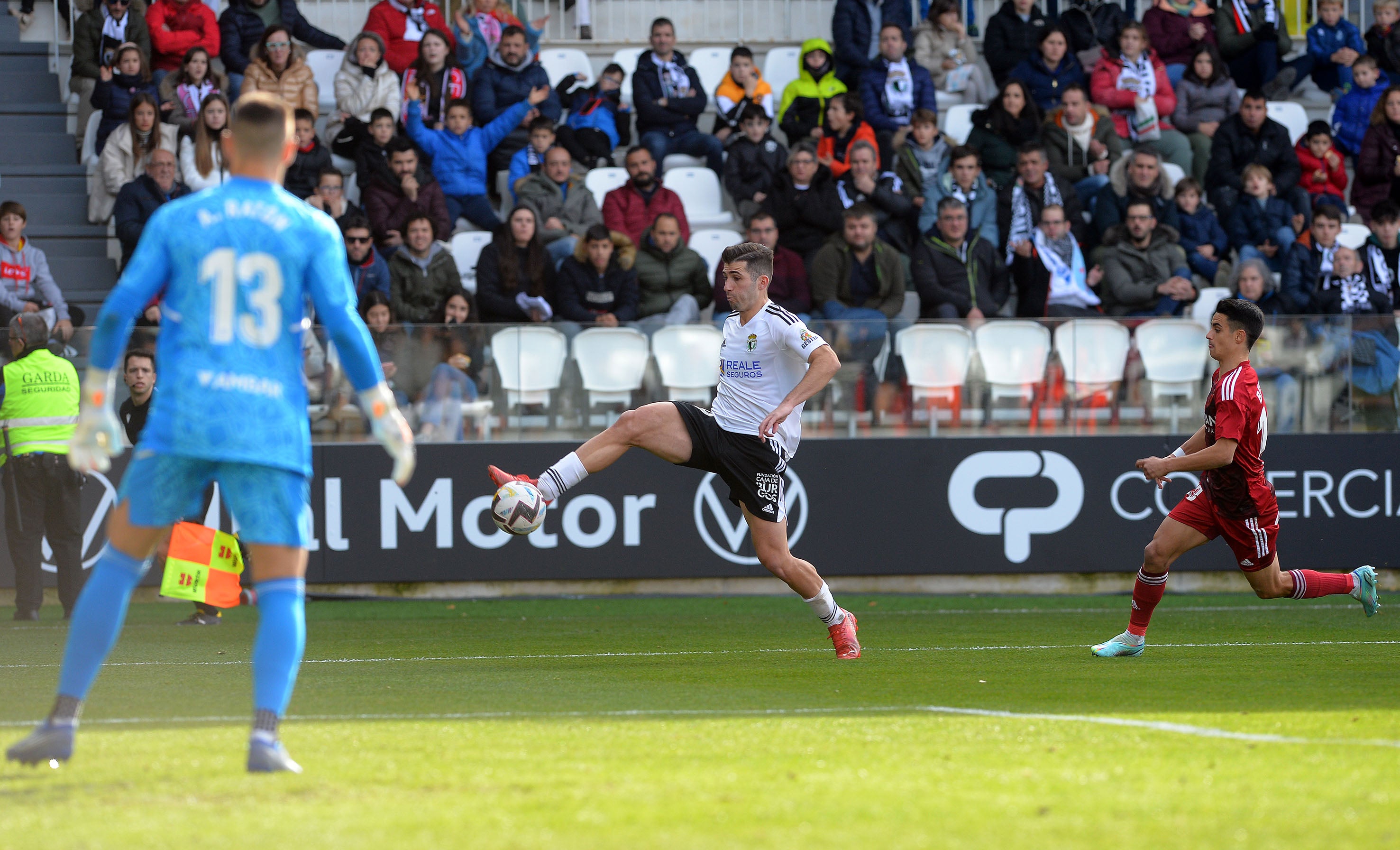 Fotos: El Burgos CF suma un punto en el último suspiro ante el Real Zaragoza