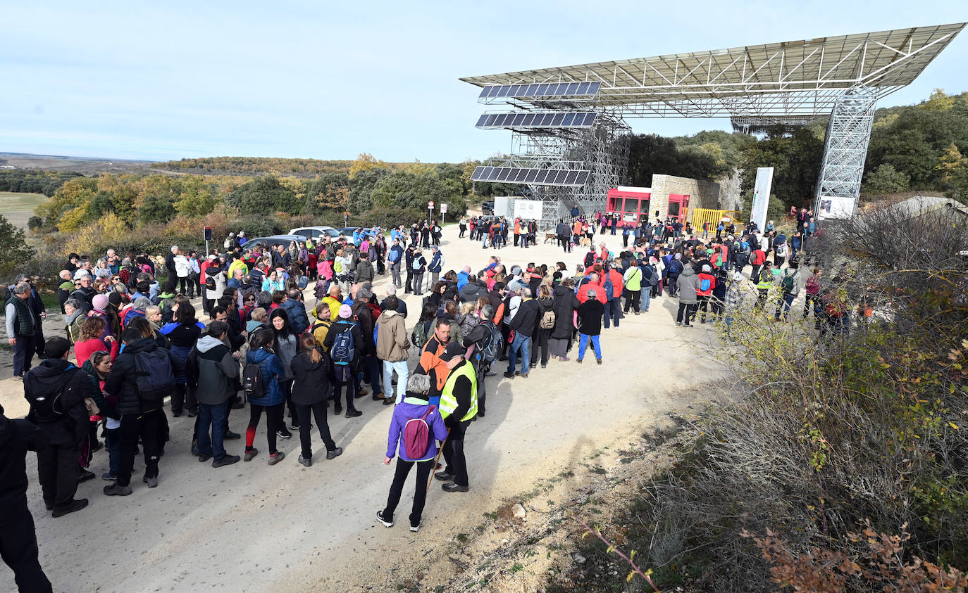 Fotos: Marcha en conmemoración del XXII aniversario de los yacimientos de Atapuerca como Patrimonio de la Humanidad