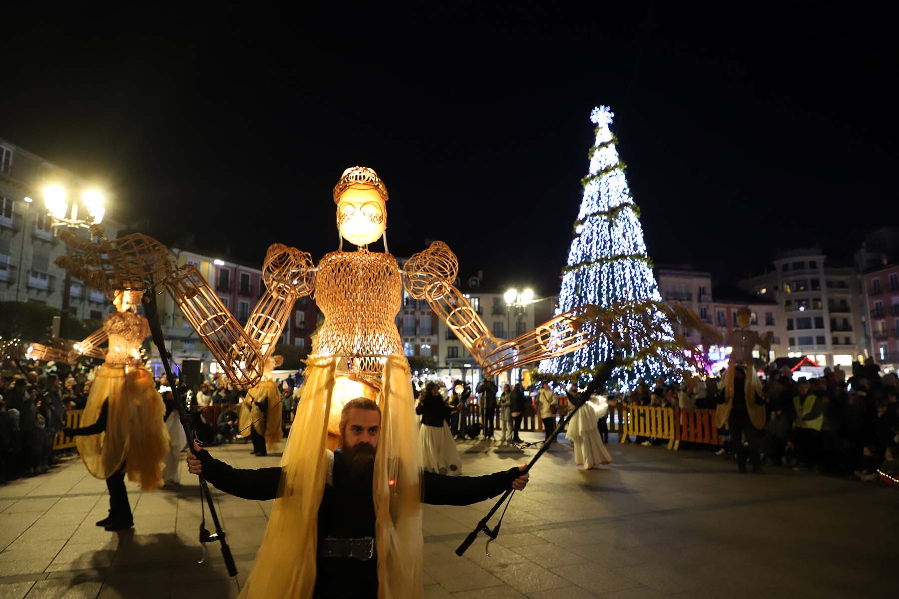 Fotos: Burgos da la bienvenida a la Navidad