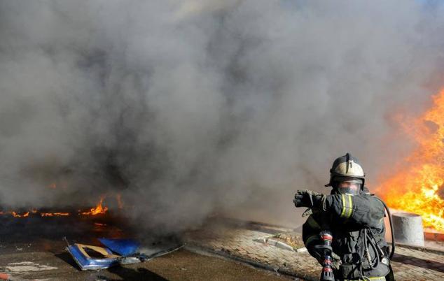 Fotos: Ucrania bombardea un mercado en Donetsk