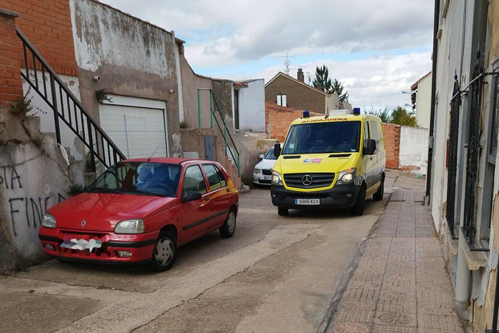 Los vecinos denuncian que las ambulancias no tienen modo de atenderlos.