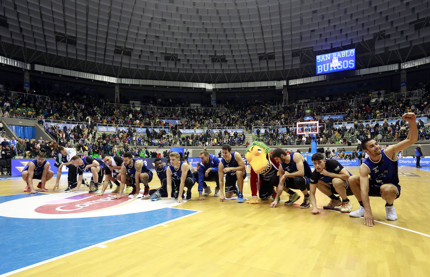 Imágenes de la victoria del San Pablo Burgos frente al Cáceres de este sábado en el Coliseum