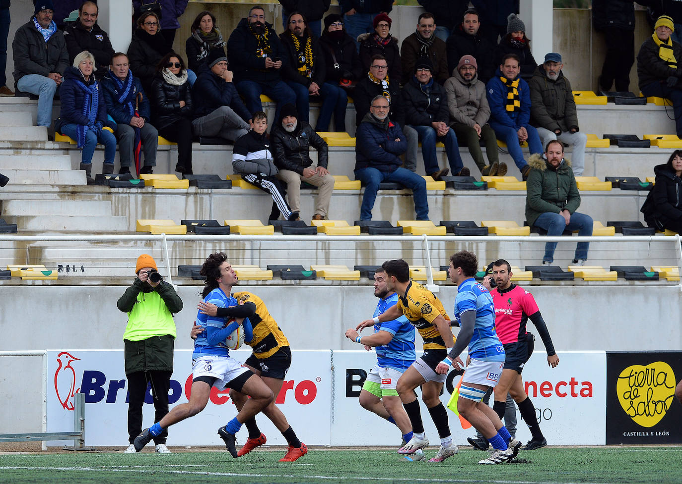 Imágenes de la victoria de Recoletas Burgos UBU ante Complutense Cisneros este domingo en San Amaro