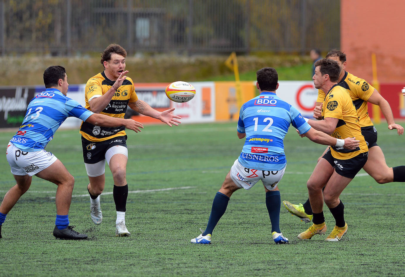 Imágenes de la victoria de Recoletas Burgos UBU ante Complutense Cisneros este domingo en San Amaro