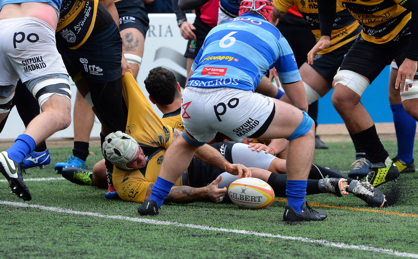 Imágenes de la victoria de Recoletas Burgos UBU ante Complutense Cisneros este domingo en San Amaro