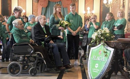 Boda de Marce y Susana con el verde, color de la enfermedad, como protagonista. 