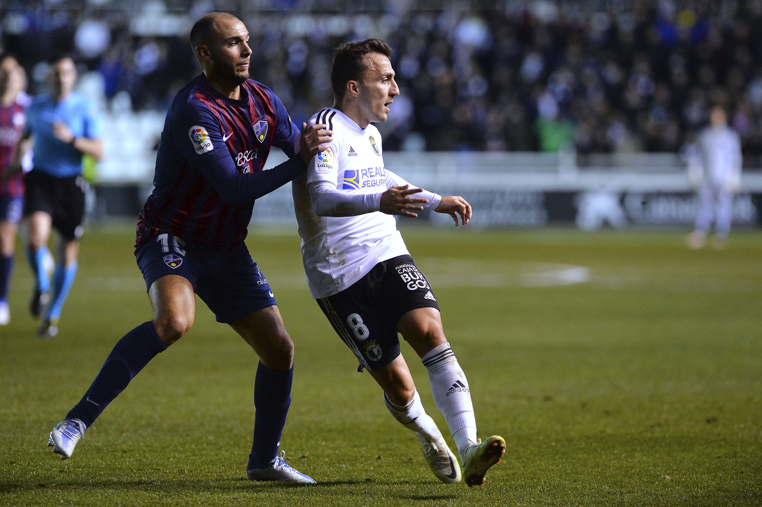 Fotos: Burgos CF y SD Huesca firman tablas para cerrar el 2022