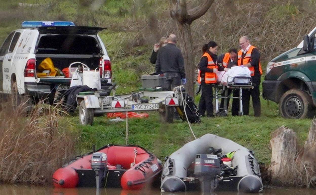 Recuperado el cuerpo de la tripulante del ultraligero siniestrado en el Duero.