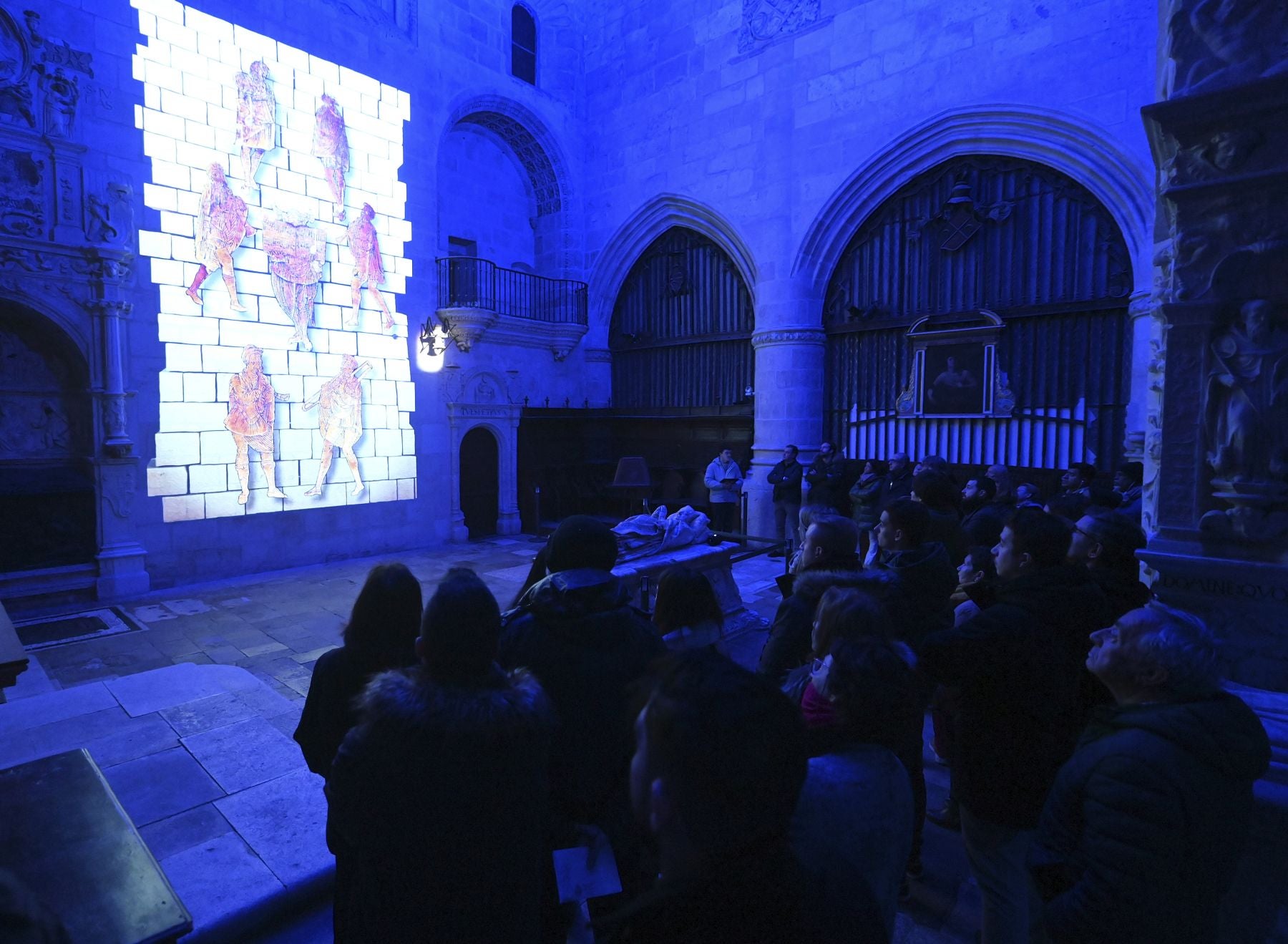 Fotos: Las visitas nocturnas a la Catedral cumplen un año