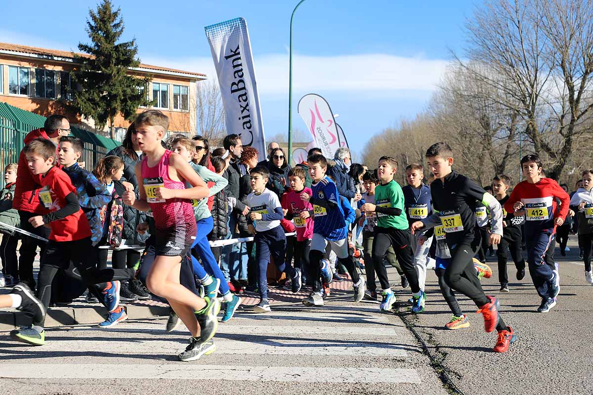 Fotos: Deportividad y gran participación en la San Silvestre infantil de Burgos