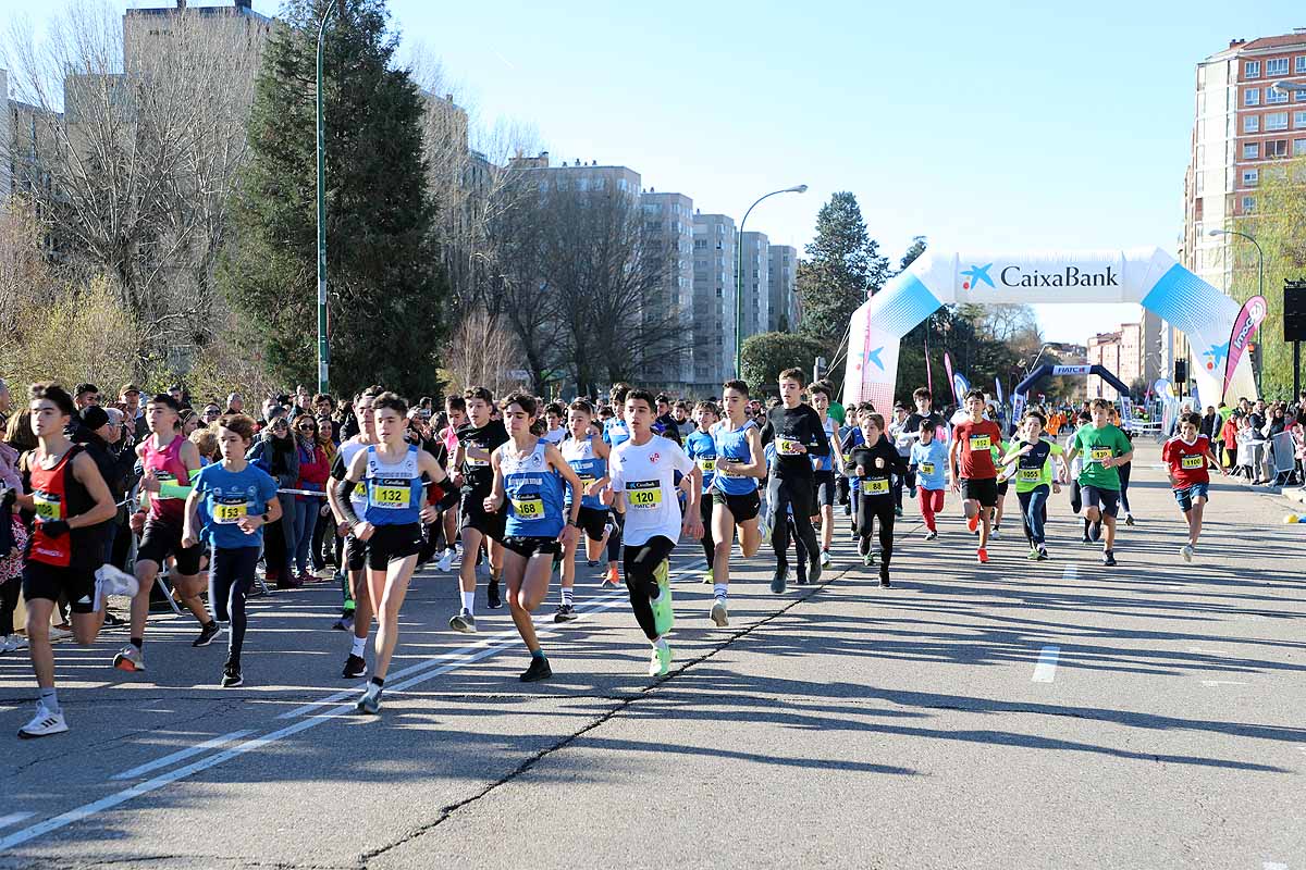 Fotos: Los corredores más pequeños despiden el año en la San Silvestre Cidiana