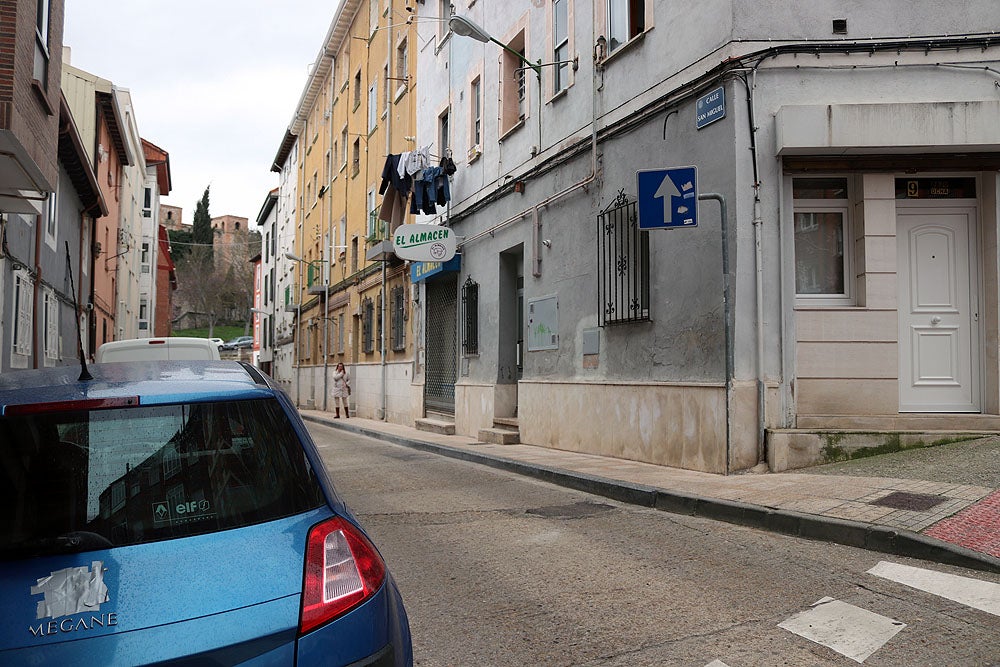 Los vecinos del Casco Histórico Alto, preocupados por el recorte de aparcamientos